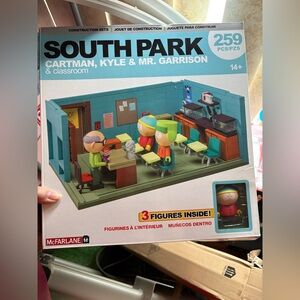 South Park Classroom Playset with Cartman, Kyle & Mr. Garrison - Teal/Green